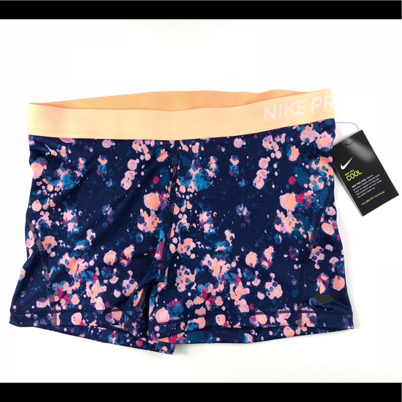 Nike Pants - Nike Women’s Cool Pro Dri Fit Shorts